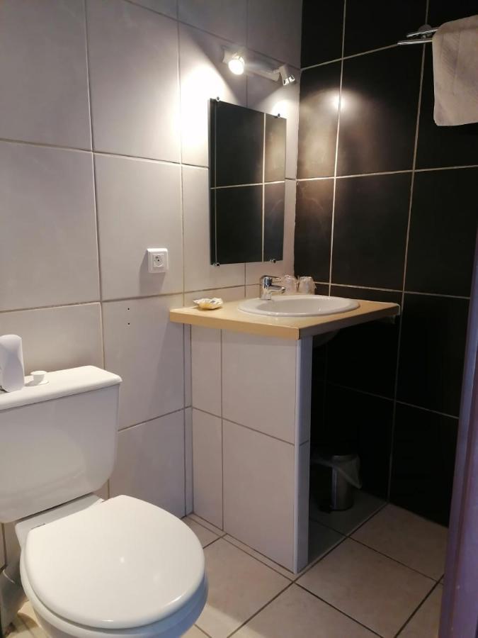 Hotel Restaurant L'Escale Le Grau-d'Agde ภายนอก รูปภาพ