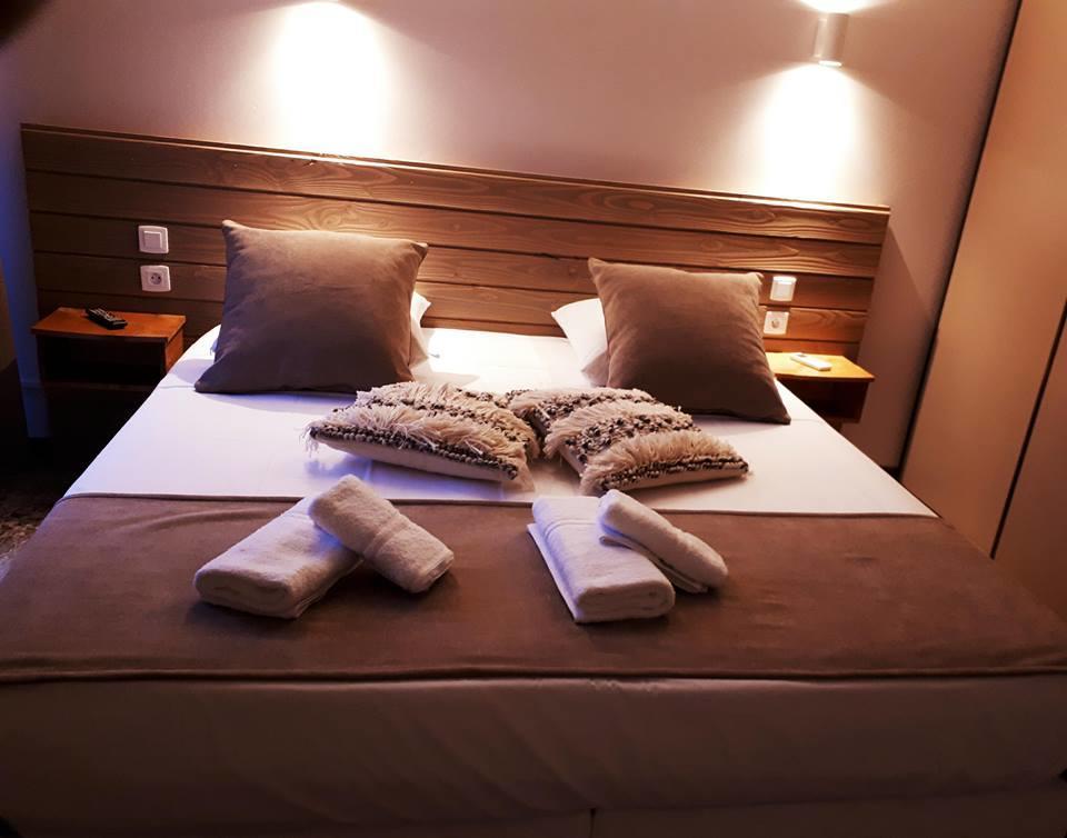 Hotel Restaurant L'Escale Le Grau-d'Agde ภายนอก รูปภาพ